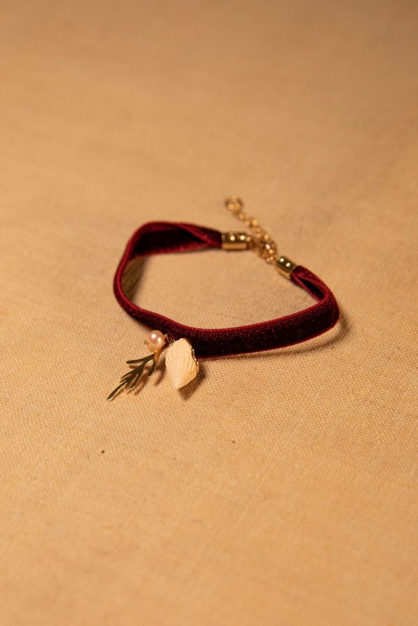 Bracelet #4 - Julie Blaive